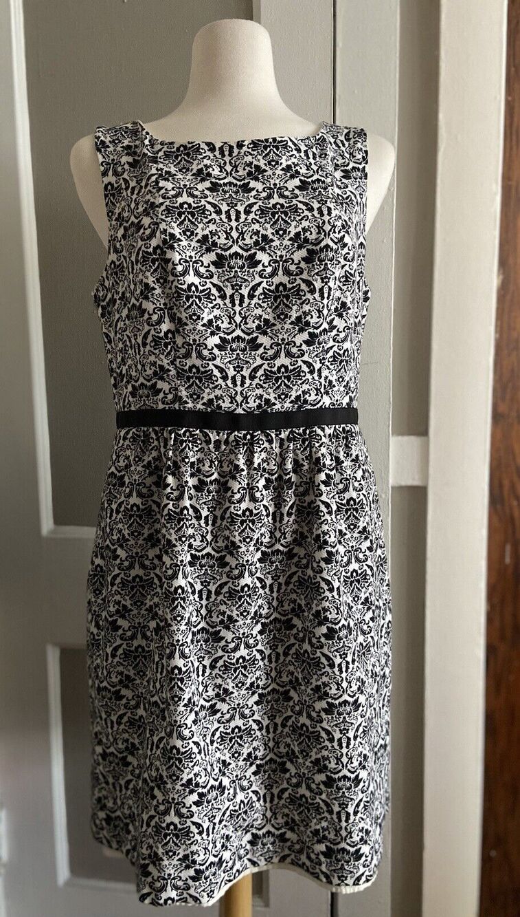 LOFT Black/White Floral Sleeveless Dress w/Pockets sz 12 (NWOT)